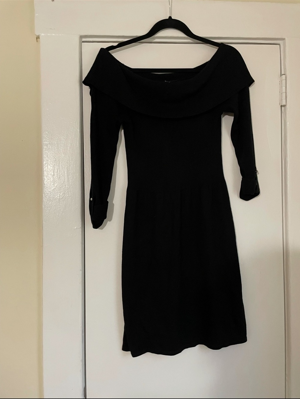 White House Black Market Black Off-the-Shoulder Long Sleeve Dress size Medium